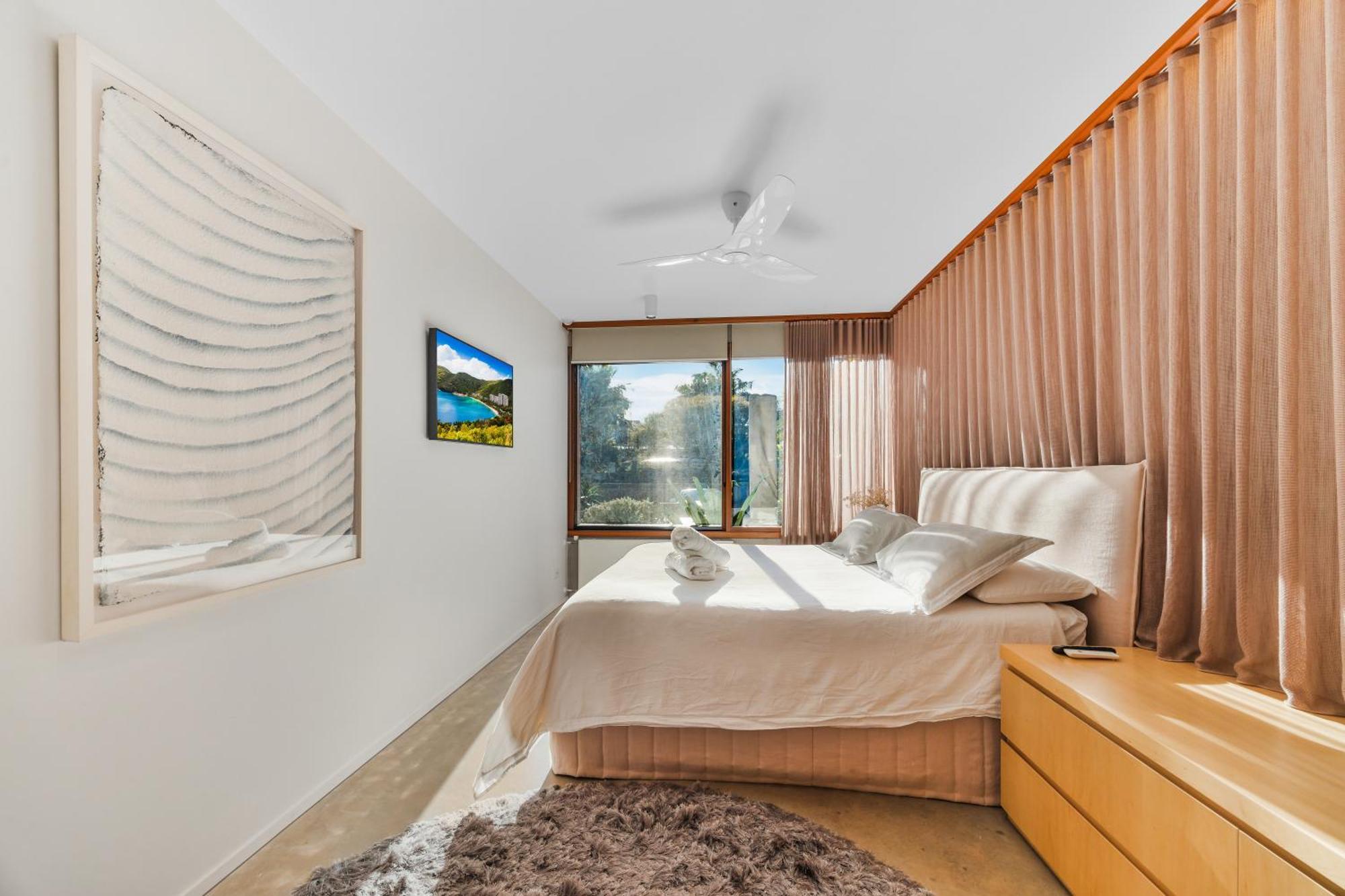 Villa Stunning 3-br Architectural Gem Sydney